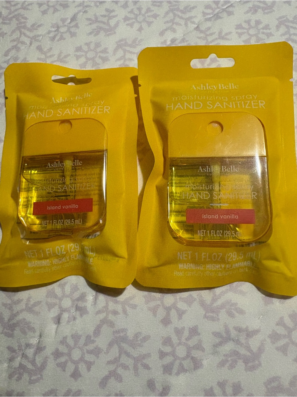 Island Vanilla Moisturizing Spray Hand Sanitizer - Yellow